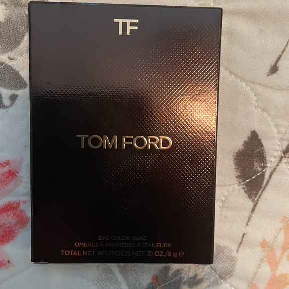 New Tom Ford Quad Shadow - Picture 2 of 9